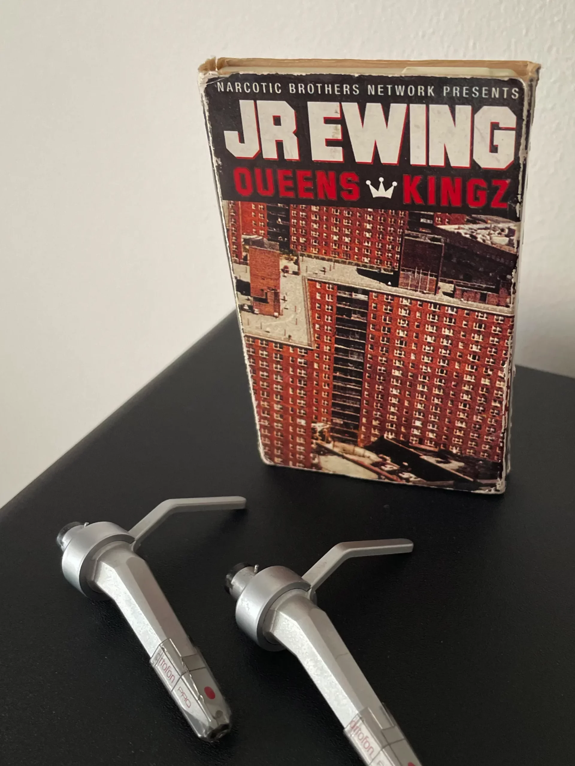 casette mixtape JR Ewing du magazine radikal
